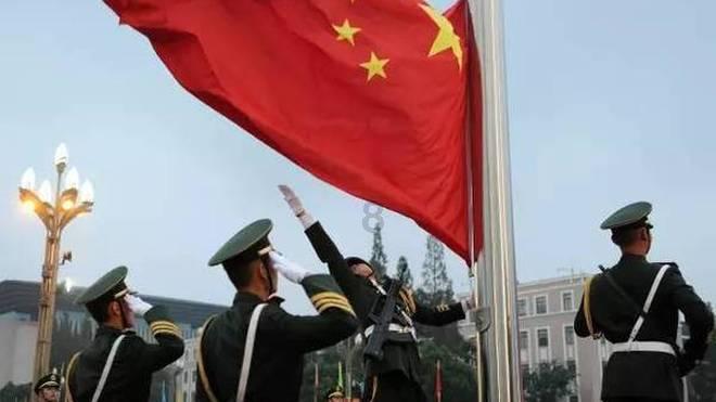 救援采蜜人
